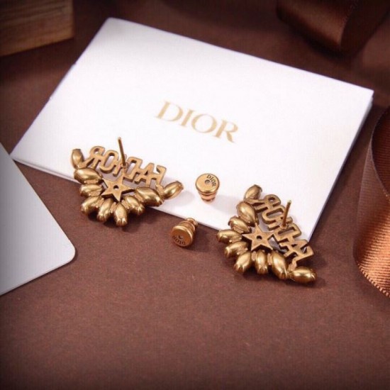 2024SS DIOR Dior earrings New summer must-have brand 2024SS DIOR Dior earrings New summer must-have brand
