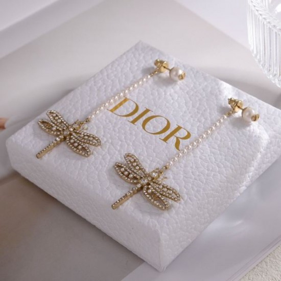 2024SS DIOR Dior earrings Used by highly sensitive celebrities 2024SS DIOR Dior earrings Used by highly sensitive celebrities