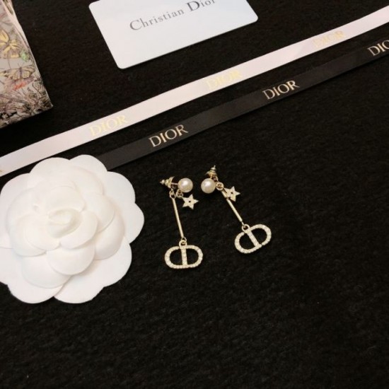 2024SS DIOR Dior earrings you want to keep this summer 2024SS DIOR Dior earrings you want to keep this summer