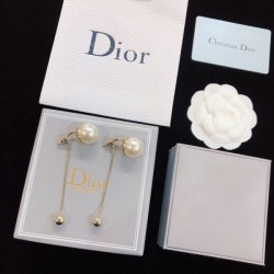 DIOR [Cheap] Luxury Goods Mail Order 2024SS Earrings