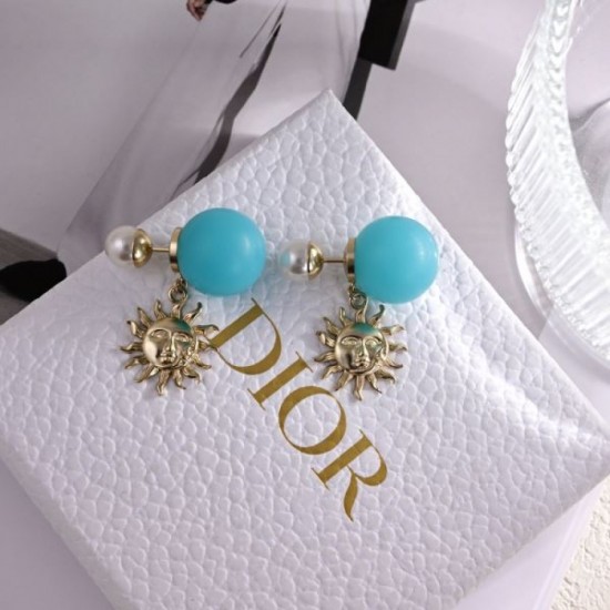 DIOR Dior Spring/Summer Featured Products Carefully Selected 2024SS Earrings DIOR Dior Spring/Summer Featured Products Carefully Selected 2024SS Earrings
