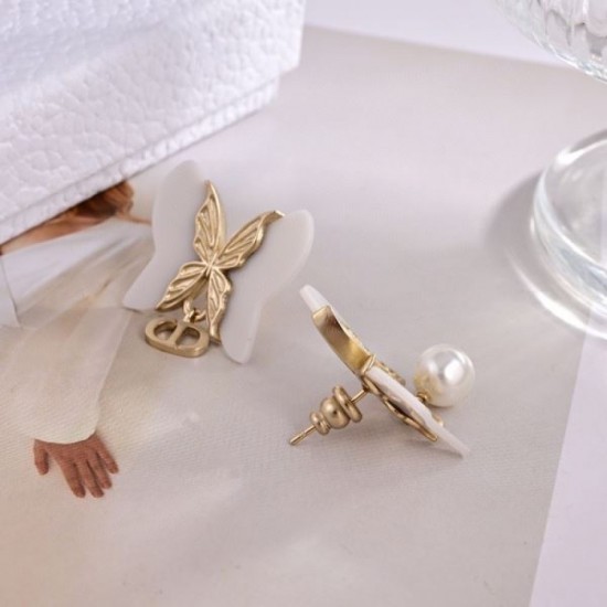 DIOR I want to buy more this year! 2024SS earrings DIOR I want to buy more this year! 2024SS earrings