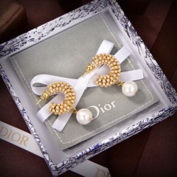 DIOR Dior 2024SS earrings recommended for this season