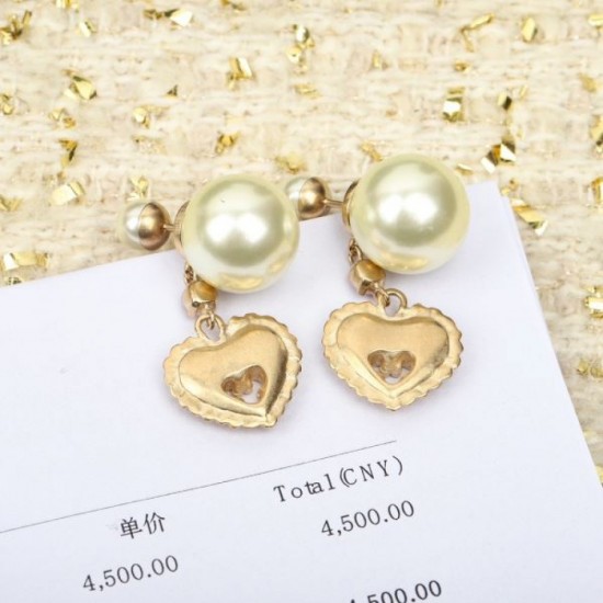 DIOR Dior mature design 2024SS earrings DIOR Dior mature design 2024SS earrings