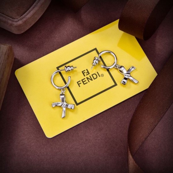 FENDI 2024SS earrings that attract attention in early spring FENDI 2024SS earrings that attract attention in early spring