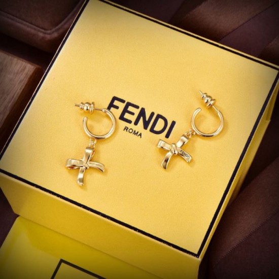 FENDI 2024SS earrings that attract attention in early spring FENDI 2024SS earrings that attract attention in early spring