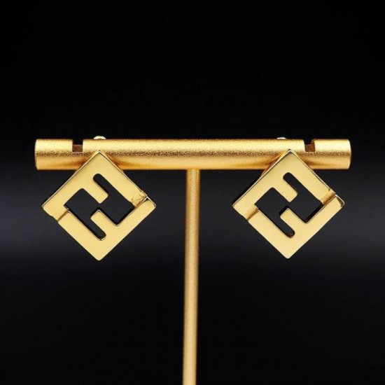 FENDI Impressive design 2024SS earrings FENDI Impressive design 2024SS earrings