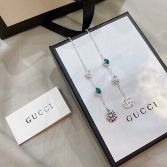Essential items for spring 2024SS earrings GUCCI Gucci Essential items for spring 2024SS earrings GUCCI Gucci