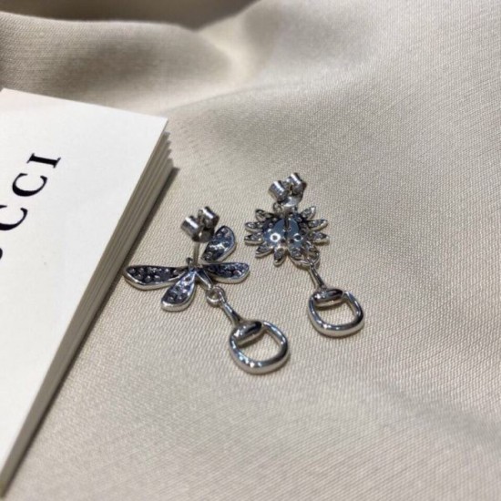 The perfect color for early spring 2024SS earrings GUCCI Gucci The perfect color for early spring 2024SS earrings GUCCI Gucci