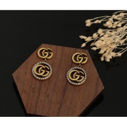 2024SS GUCCI Gucci earrings complete a loose style
