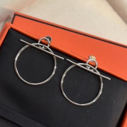 Casual and refreshing 2024SS earrings HERMES