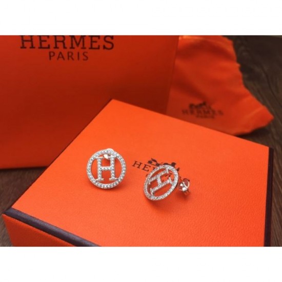 HERMES Latest spring/summer trends 2024SS earrings HERMES Latest spring/summer trends 2024SS earrings