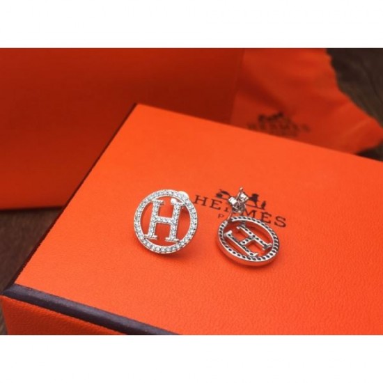 HERMES Latest spring/summer trends 2024SS earrings HERMES Latest spring/summer trends 2024SS earrings