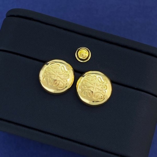 New collection released this year! 2024SS earrings LOEWE New collection released this year! 2024SS earrings LOEWE