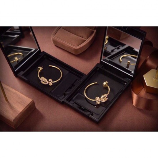 Favorite design 2024SS earrings LOEWE Favorite design 2024SS earrings LOEWE