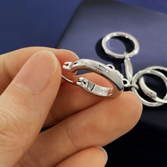 2024SS LOEWE Loewe earrings Items that bring out the texture of the material 2024SS LOEWE Loewe earrings Items that bring out the texture of the material