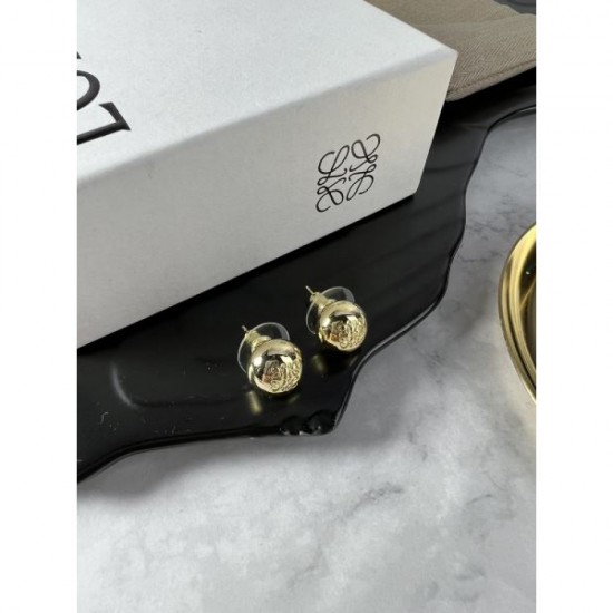 LOEWE 2024SS earrings that are useful every season LOEWE 2024SS earrings that are useful every season