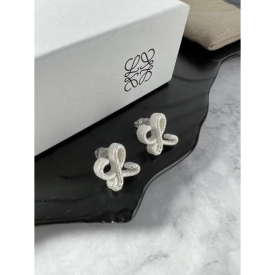 LOEWE Conspicuous fresh popular new 2024SS earrings LOEWE Conspicuous fresh popular new 2024SS earrings