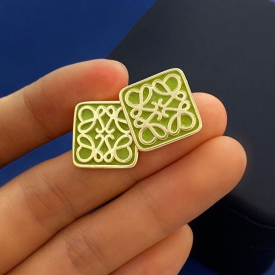 LOEWE Gentle luxury popular color 2024SS earrings LOEWE Gentle luxury popular color 2024SS earrings