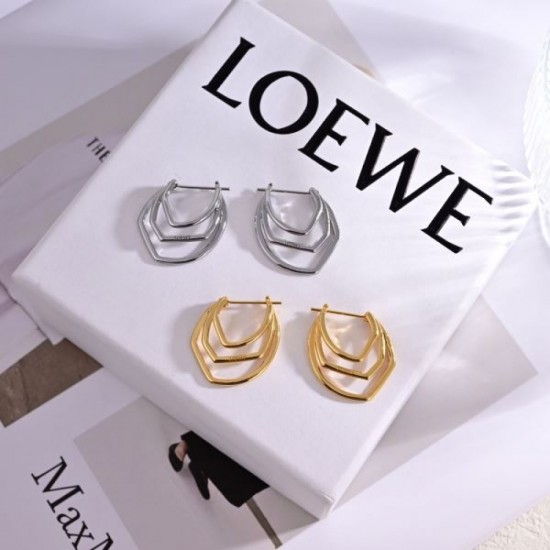LOEWE Spring/Summer Trend Ahead 2024SS Earrings LOEWE Spring/Summer Trend Ahead 2024SS Earrings
