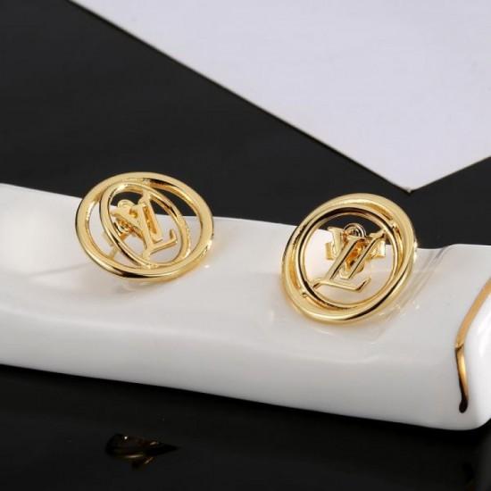 Spring Trend 2024SS Earrings LOUIS VUITTON Louis Vuitton Spring Trend 2024SS Earrings LOUIS VUITTON Louis Vuitton