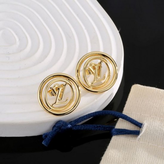 Spring Trend 2024SS Earrings LOUIS VUITTON Louis Vuitton Spring Trend 2024SS Earrings LOUIS VUITTON Louis Vuitton