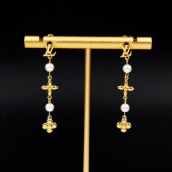 Holiday Limited 2024SS Earrings LOUIS VUITTON Louis Vuitton