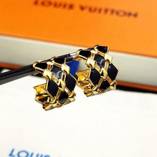Outstanding freshness 2024SS earrings LOUIS VUITTON Louis Vuitton Outstanding freshness 2024SS earrings LOUIS VUITTON Louis Vuitton