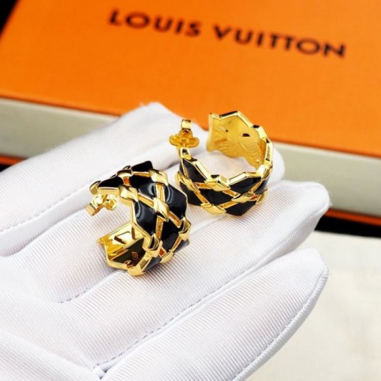 Outstanding freshness 2024SS earrings LOUIS VUITTON Louis Vuitton Outstanding freshness 2024SS earrings LOUIS VUITTON Louis Vuitton
