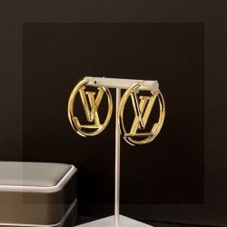Very popular and cute 2024SS earrings LOUIS VUITTON Louis Vuitton