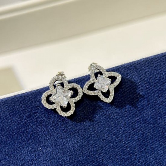 Excellent functionality! 2024SS earrings LOUIS VUITTON Louis Vuitton Excellent functionality! 2024SS earrings LOUIS VUITTON Louis Vuitton