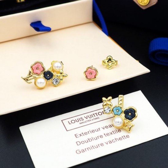 2024SS LOUIS VUITTON Louis Vuitton earrings adult simple 2024SS LOUIS VUITTON Louis Vuitton earrings adult simple