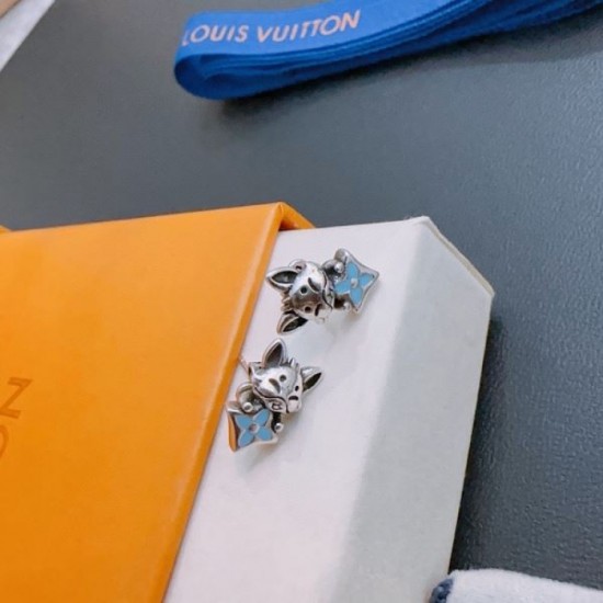 2024SS LOUIS VUITTON Louis Vuitton earrings full of trends 2024SS LOUIS VUITTON Louis Vuitton earrings full of trends