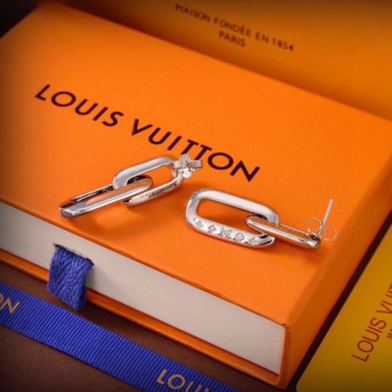 LOUIS VUITTON Great value 2024SS earrings LOUIS VUITTON Great value 2024SS earrings