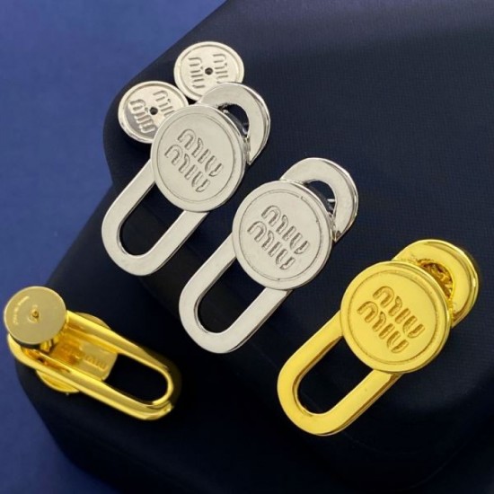 Still selling like crazy 2024SS earrings MIU MIU Miu Miu Still selling like crazy 2024SS earrings MIU MIU Miu Miu