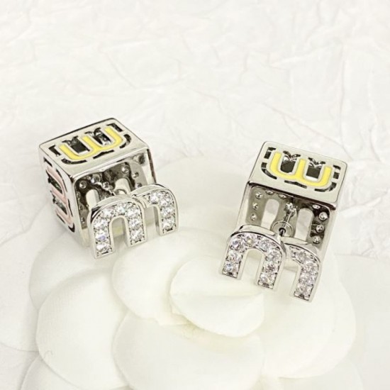 Eternal standard product 2024SS earrings MIU MIU Miu Miu Eternal standard product 2024SS earrings MIU MIU Miu Miu