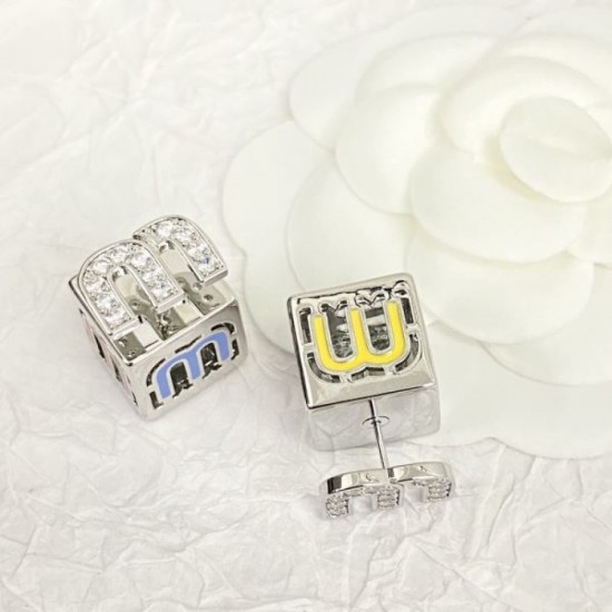 Eternal standard product 2024SS earrings MIU MIU Miu Miu Eternal standard product 2024SS earrings MIU MIU Miu Miu