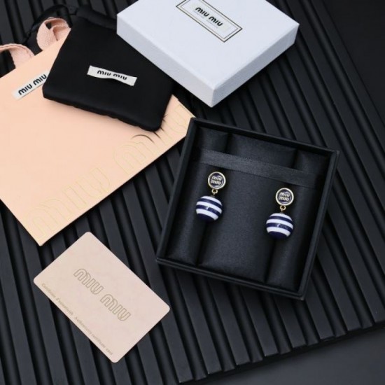 MIU MIU Miu Miu overseas popular 2024SS earrings MIU MIU Miu Miu overseas popular 2024SS earrings
