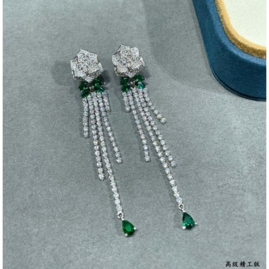 2024SS earrings PIAGET that are loved by many people 2024SS earrings PIAGET that are loved by many people