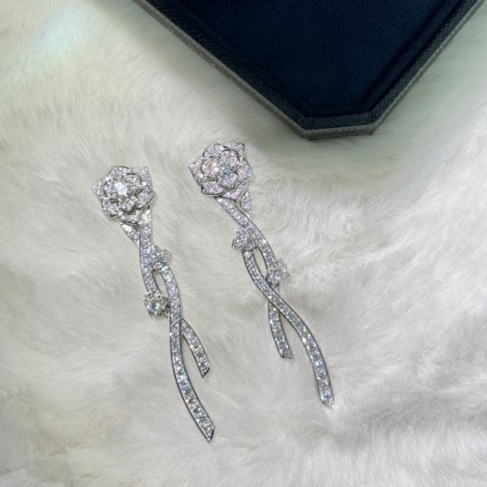 Items also featured in magazines 2024SS earrings PIAGET Items also featured in magazines 2024SS earrings PIAGET
