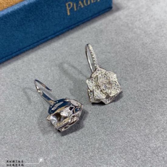 Casual outfit 2024SS earrings PIAGET Casual outfit 2024SS earrings PIAGET