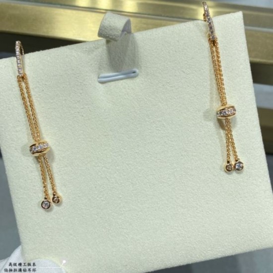 2024SS earrings with a perfect sense of fashion PIAGET 2024SS earrings with a perfect sense of fashion PIAGET