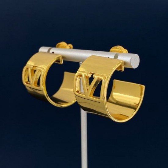 Now perfect 2024SS earrings VALENTINO Now perfect 2024SS earrings VALENTINO