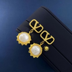 Hot topic 2024SS earrings VALENTINO