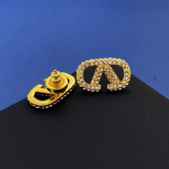 Popular overseas 2024SS earrings VALENTINO Popular overseas 2024SS earrings VALENTINO