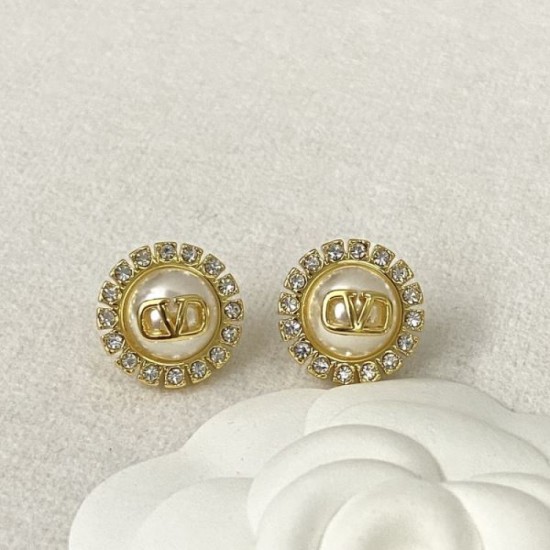 I definitely want 2024SS earrings VALENTINO I definitely want 2024SS earrings VALENTINO
