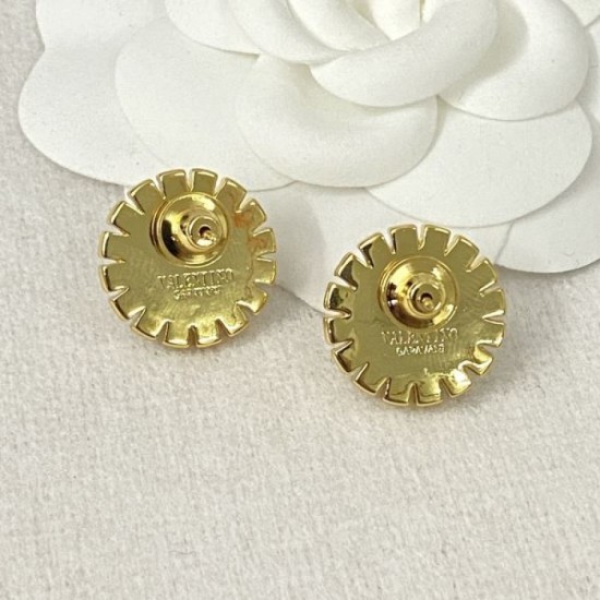 I definitely want 2024SS earrings VALENTINO I definitely want 2024SS earrings VALENTINO