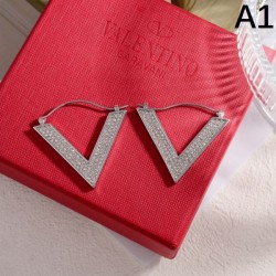 Favorite brand 2024SS earrings VALENTINO