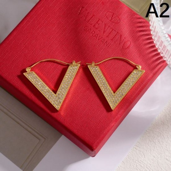 Favorite brand 2024SS earrings VALENTINO Favorite brand 2024SS earrings VALENTINO