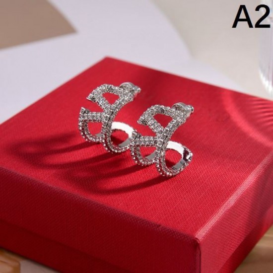 Support soars 2024SS earrings VALENTINO Support soars 2024SS earrings VALENTINO
